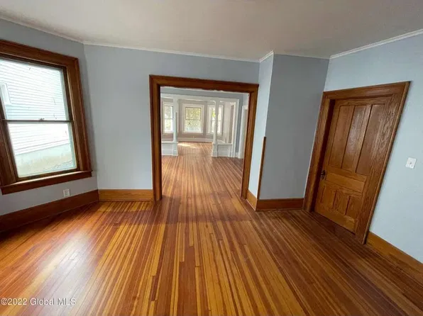 1105 Union St #2, Schenectady, NY 12308