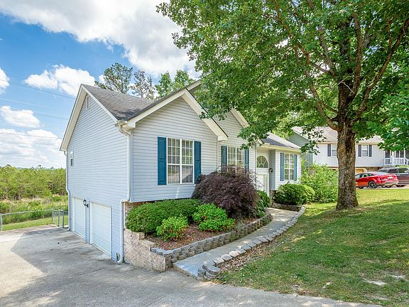 2nd image of 6130 Blue Ash Dr