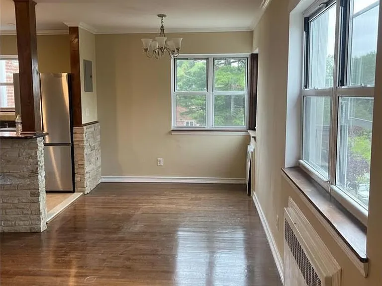 196-23 Dunton Ave #2B — Photo 10