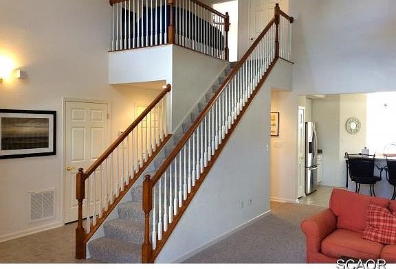 4th image of 4 Blue Stream Ln #127