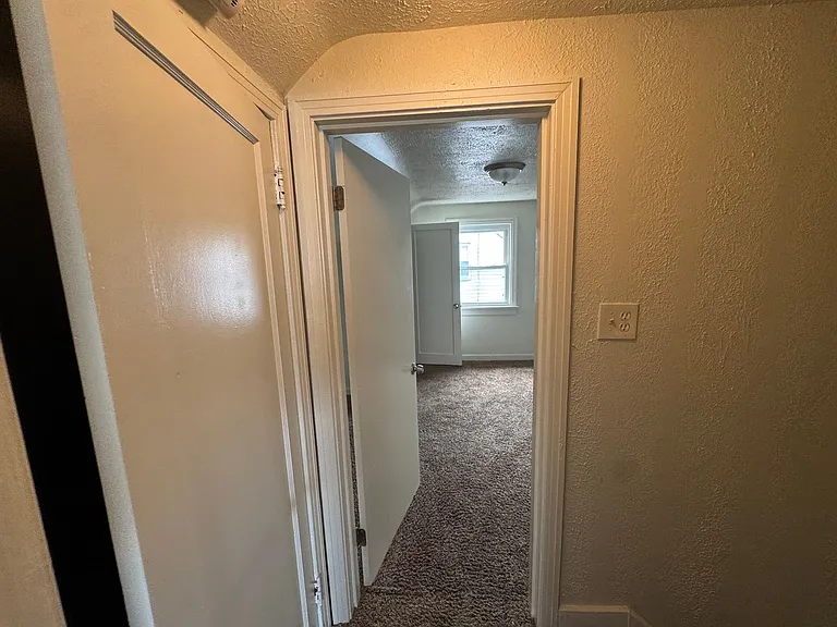 180 Central Ave — Photo 7