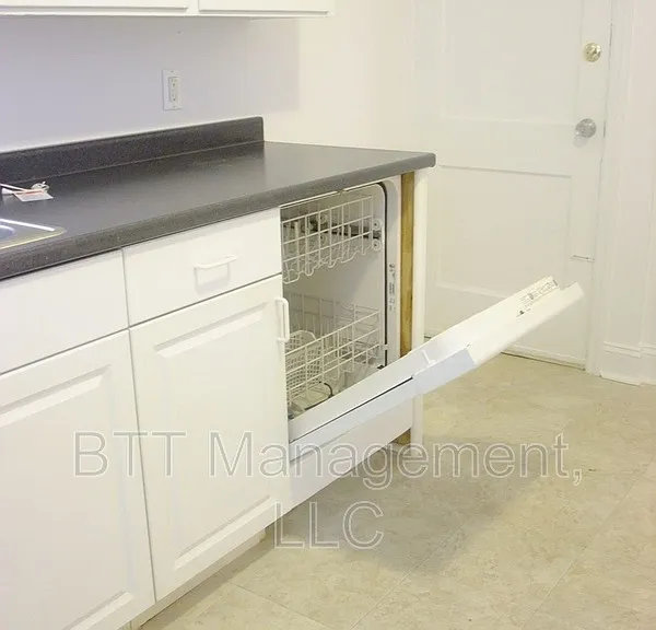 8405 Greenwood Ave #3 — Photo 40
