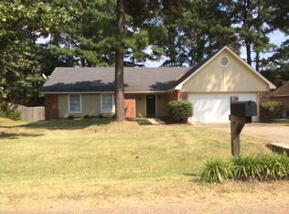 128 Lake Dockery Dr, Byram, MS 39272