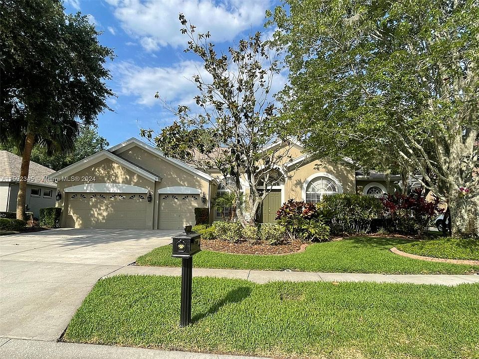 1st image of 10312 Greenhedges Dr