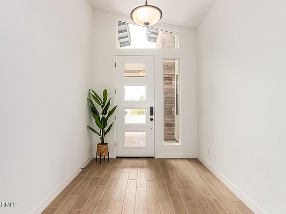 2nd image of 1229 E Paseo Way