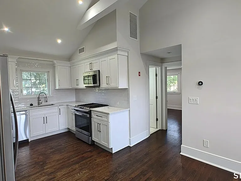 38 Poe Ct #38 — Photo 9