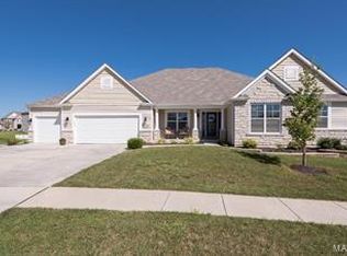 1002 Gingerwood St, Saint Peters, MO 63376