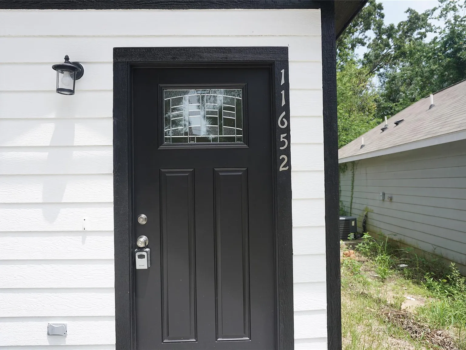 3 bed, 2.0 bath, 1000 sqft, $1,450 — Photo 2
