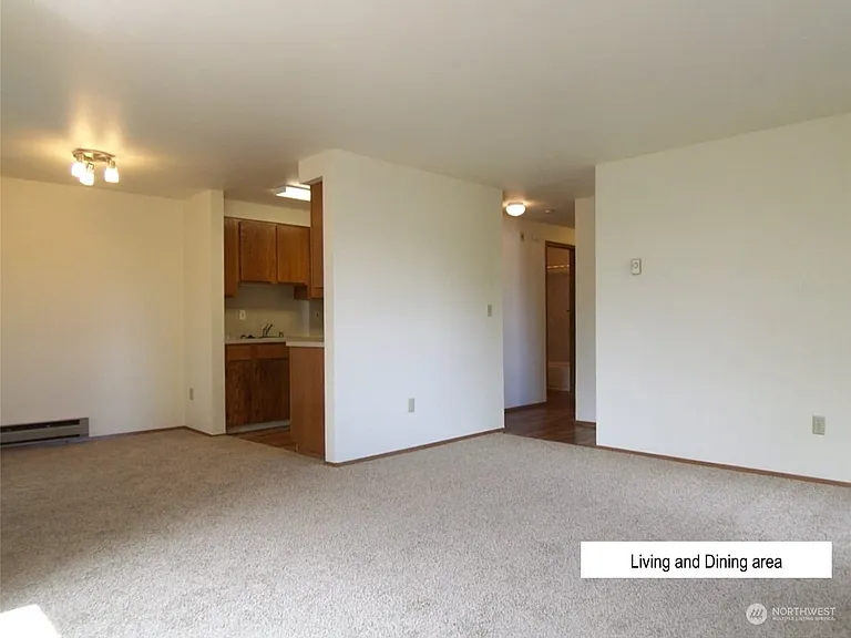 3026 Beacon Ave S #401 — Photo 4