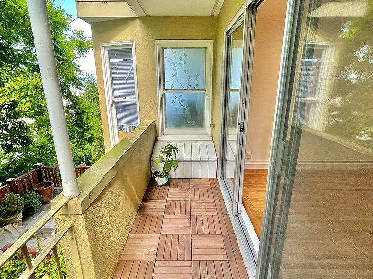1260 Clay St #206 — Photo 16