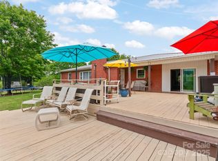 391 Ellen Ave, Canton, NC 28716