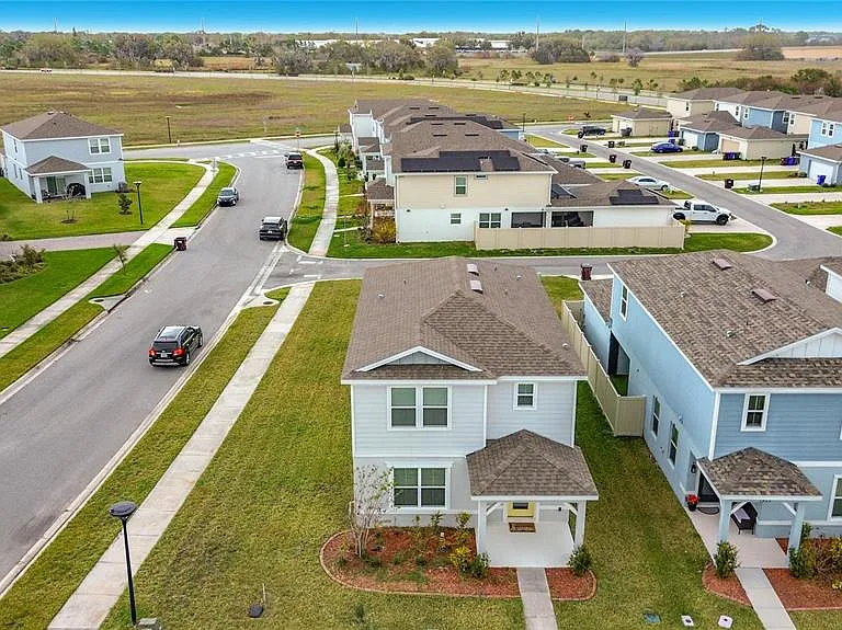 1823 Summer Serenity Dr — Photo 60