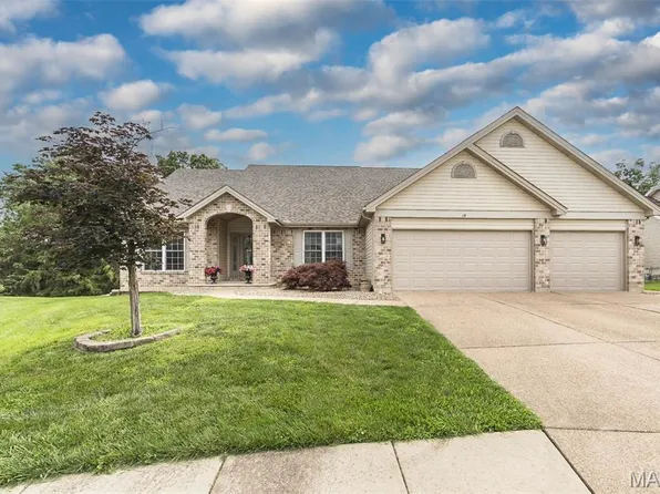 14 Liberty Creek Ct, Wentzville, MO 63385