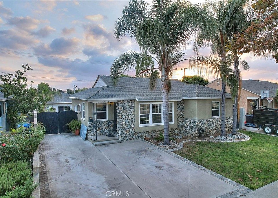 1st image of 13644 Danbrook Dr
