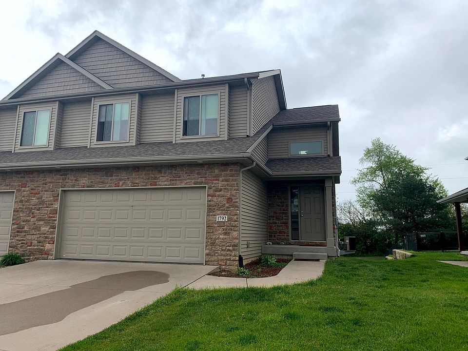 1st image of 1792 Sara Ct
