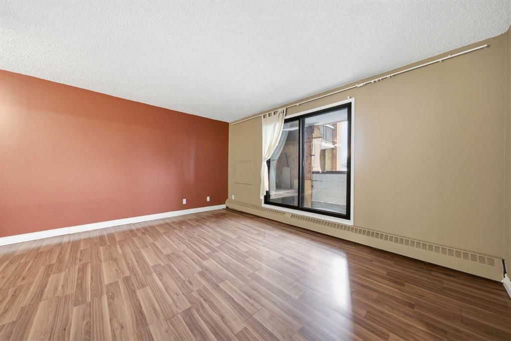 8604 E 48th Ave NW #308, Calgary, AB - View 5