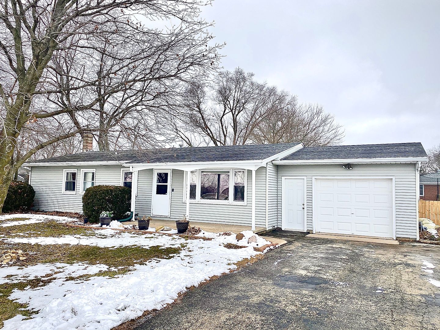 1030 E Southmor Rd, Morris, IL 60450 Zillow