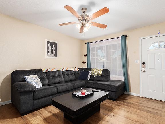 5th image of 2117 E Dragoon Ave