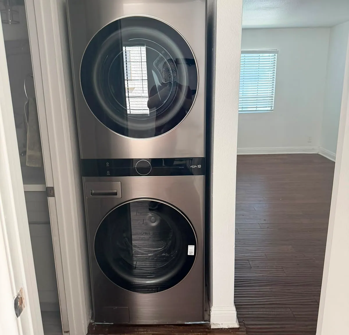 3 bed, 1087 sqft, $3,800 — Photo 4