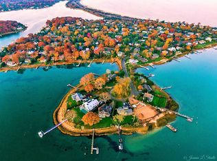 28 Windermere Dr, Sag Harbor, NY 11963