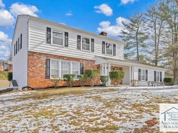 1807 Sam Lions Trl, Martinsville, VA 24112