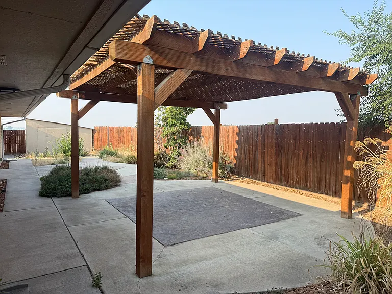 13561 Willis Rd — Photo 8