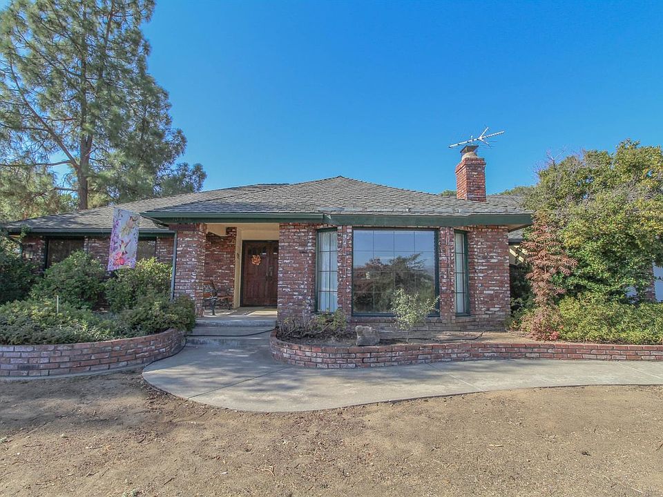 2nd image of 30466 Corral Dr