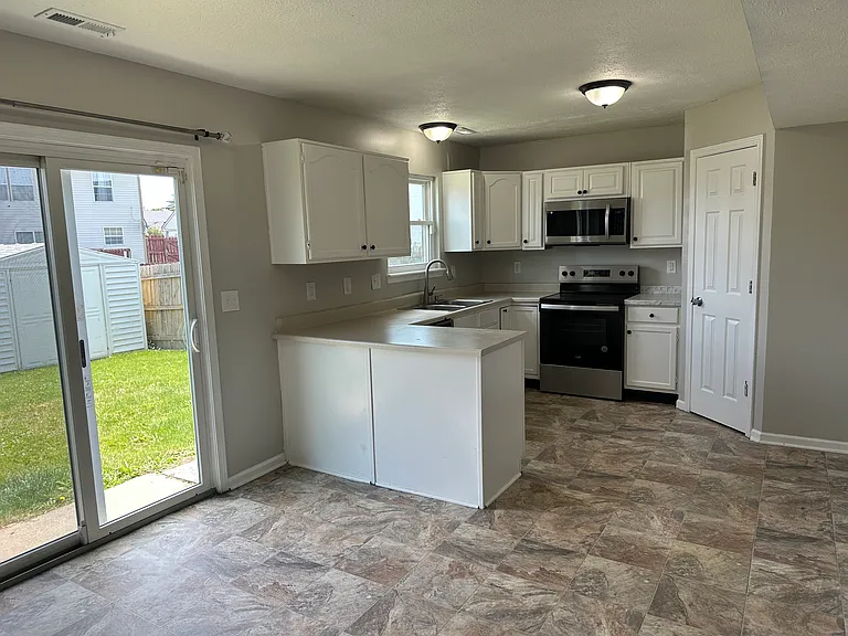 3843 Bressingham Dr — Photo 4