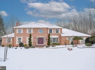 911 Seybert St, Hazleton, PA 18201
