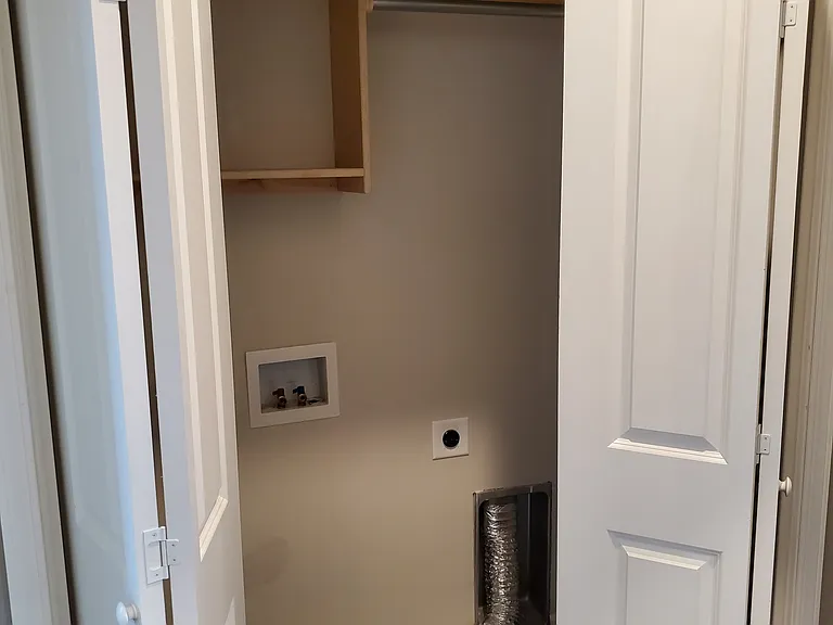 414 S Longbranch Dr — Photo 13
