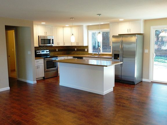 4th image of 25037 128th Pl SE