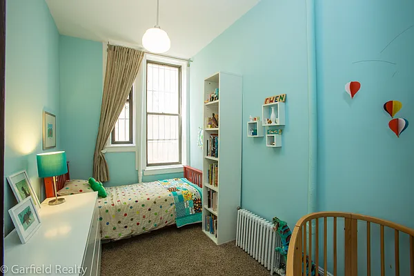 Sold by Garfield Realty  | media 28