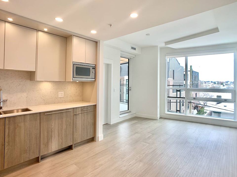 1st image of 7638 Cambie St #308