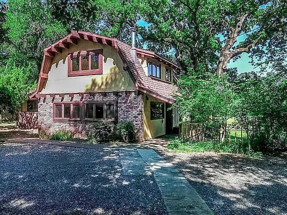 3rd image of 9869 Oriole Ln