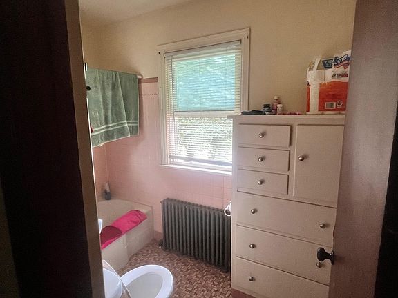 5th image of 74 Union St S
