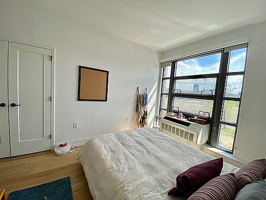 5th image of 329 E 132nd St #P6e