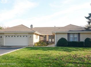 1206 W Clinton Ct, Palatine, IL