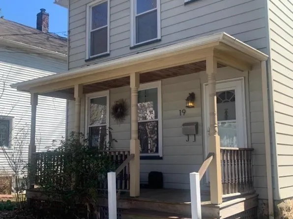 19 Water St, Clinton Town, NJ 08809