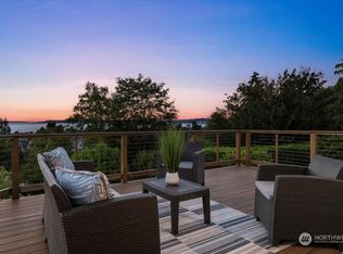 5706 SW Admiral Way, Seattle, WA 98116