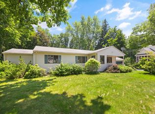 226 Peter Spring Rd, Concord, MA 01742