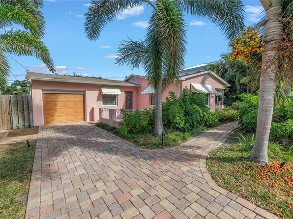 282 Catalan Blvd NE, Saint Petersburg, FL 33704