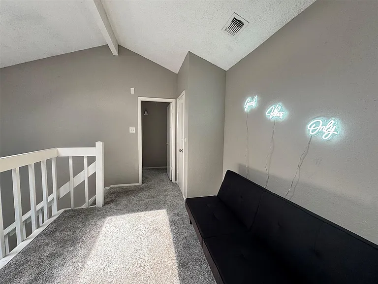 6312 Peacock Hills Dr — Photo 2