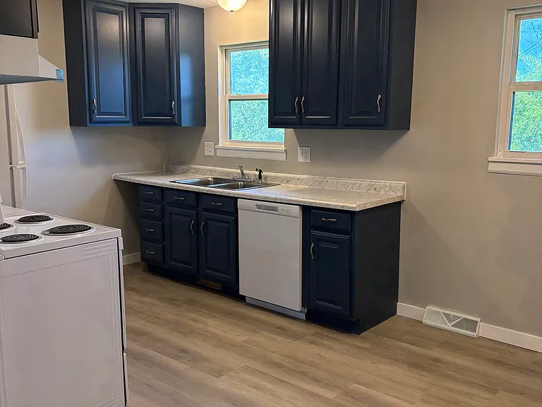 7312 N Moberly Dr #A — Photo 5