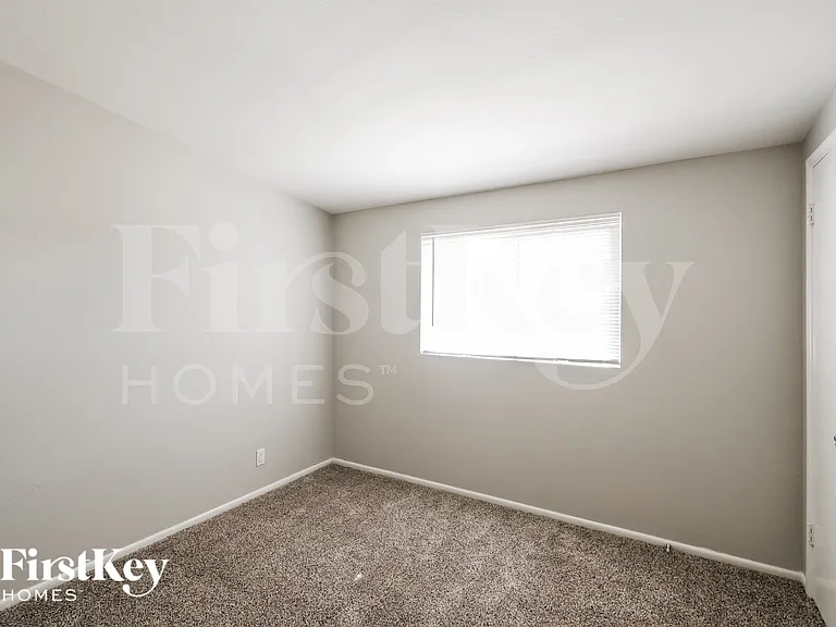 4144 E Almeria Rd — Photo 12