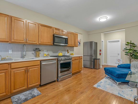 4th image of 255 Lafayette Pl #2E