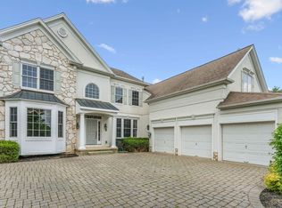 44 Equestrian Way, Monroe Township, NJ 08831