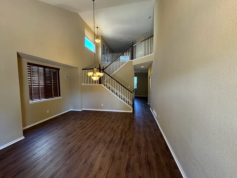 24623 E Hoover Pl — Photo 3