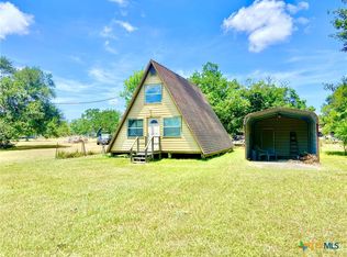 333 Old River Rd N, Palacios, TX 77465