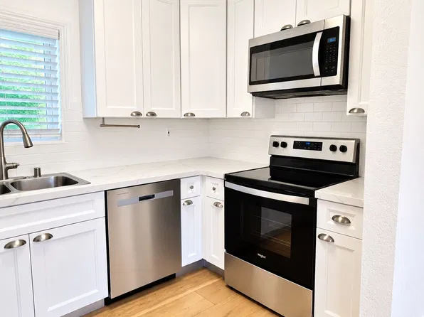 4412 Ventura Canyon Ave, Sherman Oaks, CA 91423