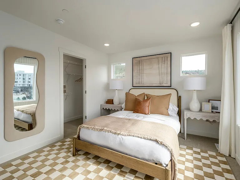 Azure Townhomes Phase I — Photo 16